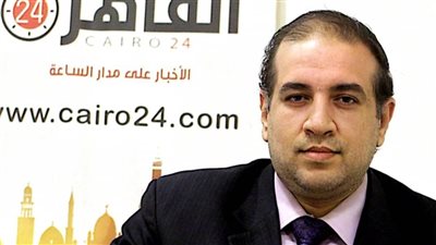 بعد كشف القاهرة 24 حقيقة حصوله على الدكتوراه.. بلاغ يتهم سيد عبد الحفيظ بانتحال صفة دكتور