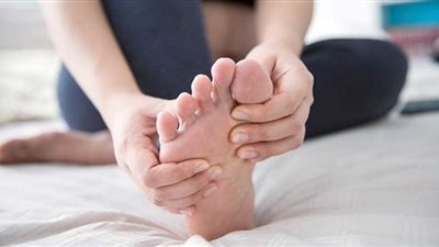 أبرزها التهاب المفاصل.. دراسة تكشف أسباب ألم القدم