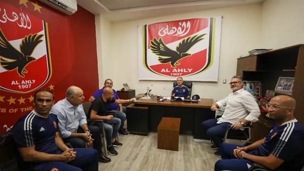 الجهاز الفني للأهلي