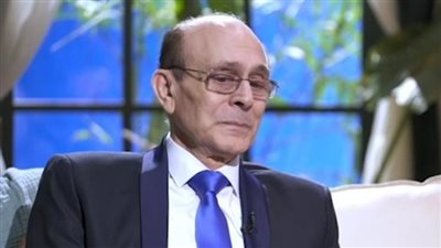 بكاء محمد صبحي خلال حديثه عن زوجته: شايفها قدامي في الصف الأول زي ما كانت بتحضر عروضي