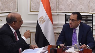 مدبولي يلتقي وزير قطاع الأعمال لمتابعة عدد من الملفات الهامة 