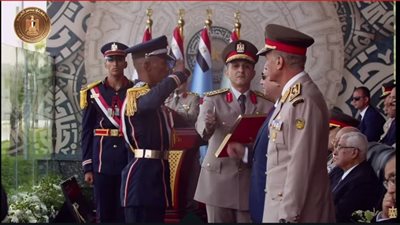 بعد منحهم نوط الواجب العسكري.. أسماء أوائل الكليات العسكرية 