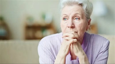 أطباء ينصحون بغرف الدردشة عبر الإنترنت لمرضى الخرف