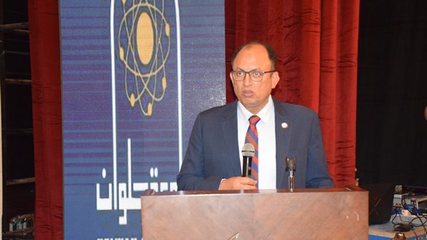 رئيس جامعة حلوان