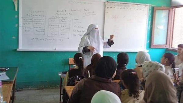 بدء التطعيمات للطلاب