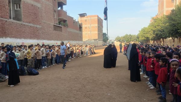 طلاب مدرسة تصفا الابتدائية