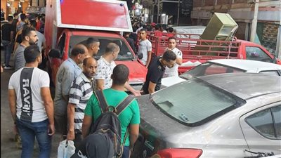 تصادم سيارة ربع نقل بعدد من السيارة وإصابة طفلة ببورسعيد | صور 