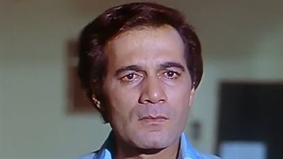 في الذكرى الثالثة لرحيله.. لمحات عن حياة الفنان محمود ياسين وأعماله الفنية | بث مباشر