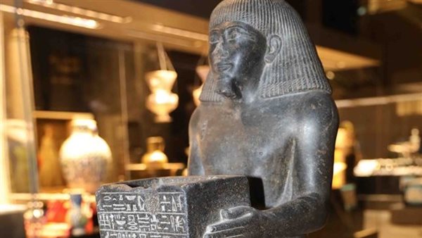 الملك أمنحتب الرابع