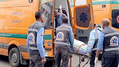 ضحايا لقمة العيش.. مصرع وإصابة 4 عمال صعقًا بالكهرباء أثناء عملهم بالمنيا | بث مباشر