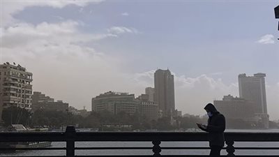 مائل للحرارة واستمرار فرص سقوط الأمطار.. الأرصاد تكشف حالة الطقس اليوم الخميس | بث مباشر 