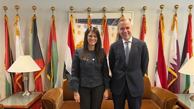 وزيرة التعاون الدولي تناقش العلاقات الاقتصادية مع مسئولي الحكومة اللبنانية