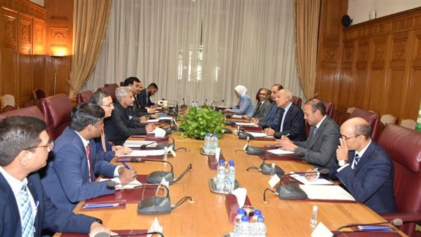  أحمد أبو الغيط ووزير