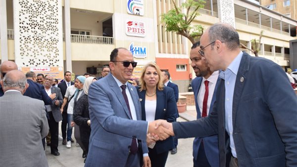 رئيس جامعة حلوان