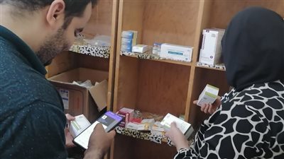 ضبط أدوية مجهولة المصدر داخل مخزن بالبحيرة