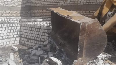 محافظ المنيا يتابع جهود الوحدات المحلية في إزالة التعديات