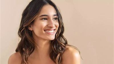 أبرزها البيض والمكسرات..أطعمة صحية تمنح الطاقة للشعر والبشرة والأظافر 