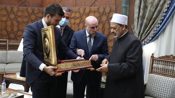 فلسطين تهدي شيخ الأزهر