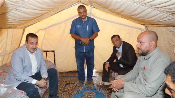 محافظ المنوفية داخل