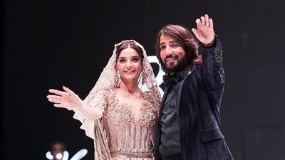 هاني البحيري يتألق بعرض أزياء مصري عالمي في دبي ضمن فعاليات فاشون فاكتور الثالث | صور