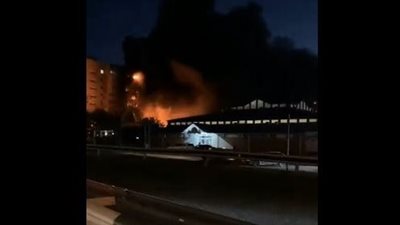 طائرة عسكرية تصطدم بمبنى سكني في مدينة روسية 