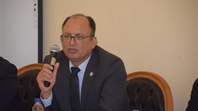 رئيس جامعة حلوان: حريصون على توفير كافة الخدمات المساهمة في دمج الأفراد بالحياة 