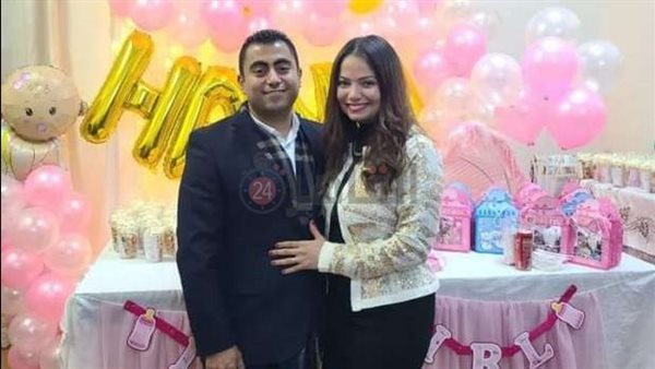 الدكتور إبرام وزوجته