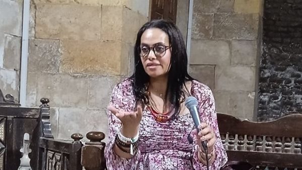 أمينة عبد الله