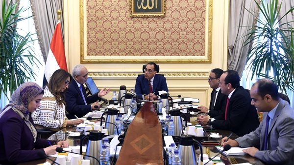 رئيس الوزراء ووزير