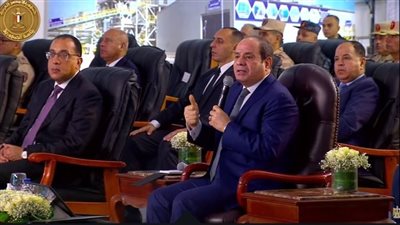 السيسي: الشواطئ المحيطة بمشروع الرمال السوداء جاهزة للتنمية بإقامة مشروعات وسكن