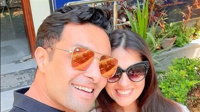 شقيق الفنانة ياسمين عبدالعزيز يتهم زوجته الطبيبة بتهديده وتحرير محاضر ضده