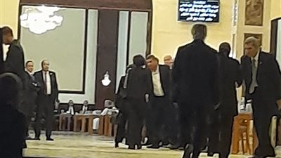 بحضور المفتي.. بدء عزاء والدة رئيس جامعة عين شمس | صور