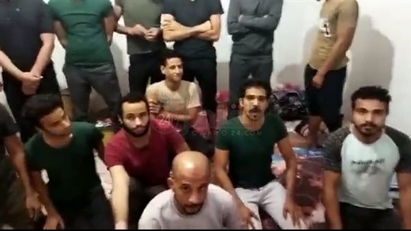 الشباب المصريين المحتجزين