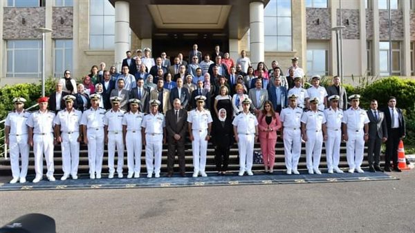 الاحتفال بعيد القوات