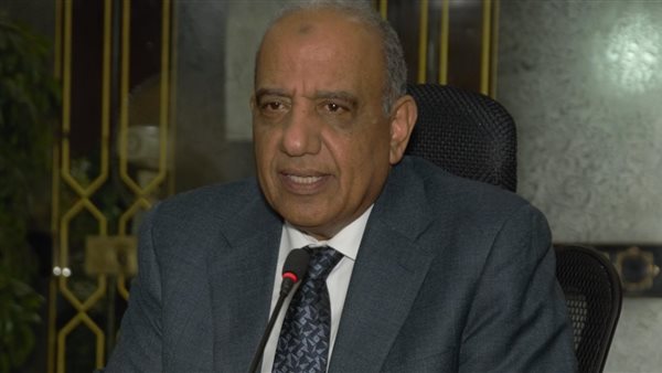  وزير قطاع الأعمال