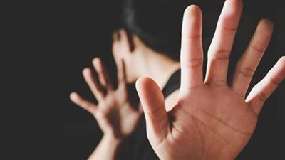 عضني في رقبتي..محام شهير يستدرج محامية ويتحرش بها جسديًا ولفظيًا داخل مكتبه بالهرم 