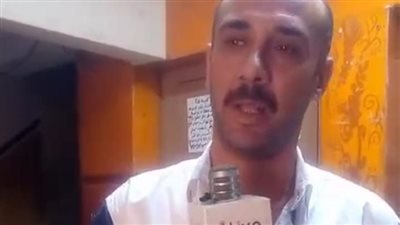 صاحبة واقعة الخطف على يد شقيقها بالمنصورة متهمة بإجبار نجلها على التسول.. وجيرانها: دلقت مياه مغلية على دماغ الولد | بث مباشر