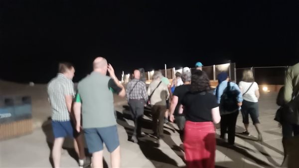 توافد السائحين لحضور