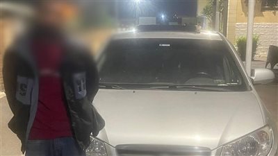 بعد نشر القاهرة 24.. ضبط شاب يقود سيارة برعونة بطريق القاهرة الإسماعيلية الصحراوي