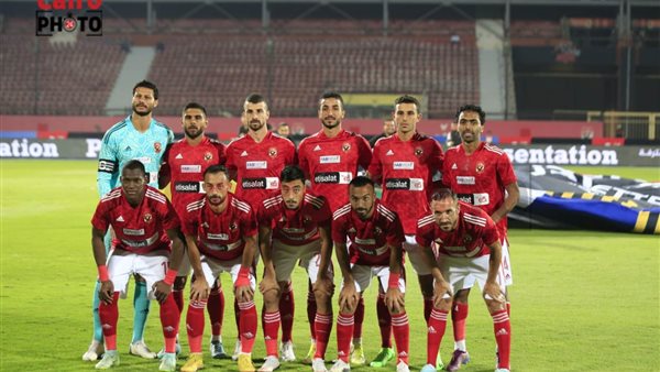 لاعبو الأهلي