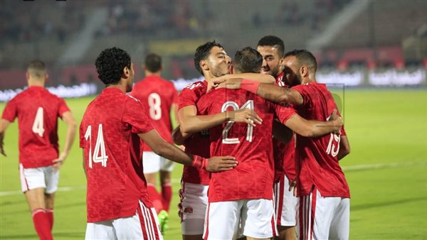 لاعبو الأهلي