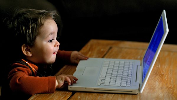 تعرض الأطفال للشاشات