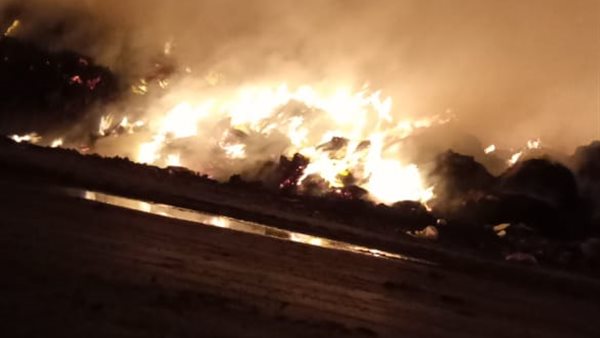 جانب من الحريق