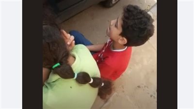 تركوهم على الرصيف.. مدرسة لغات شهيرة تطرد طلابها بسبب تأخرهم عن موعد الدخول