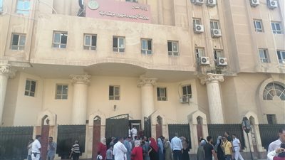 تشديدات أمنية بمحيط محكمة إيتاي البارود تزامنًا مع محاكمة المتهم بالتعدي على تلميذ دمنهور