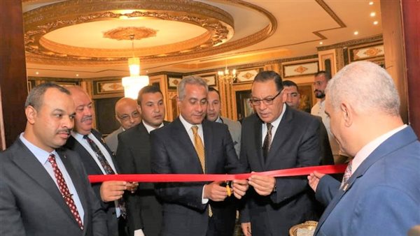 وزير القوى العاملة