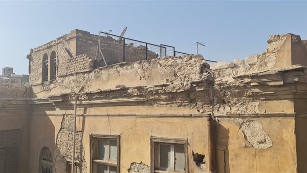 المنزل الملاصق لمدرسة