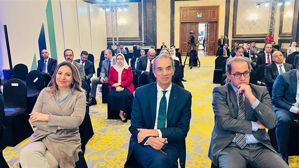 وزير الاتصالات وتكنولوجيا