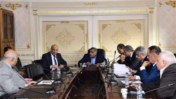 لجنة الصناعة بمجلس