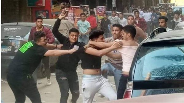 خناقة طلبة بسناتر